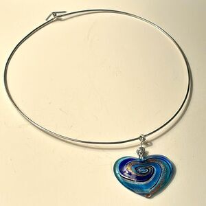 Fashion Blue Swirl Glass Pendant on Silver Tone wire choker